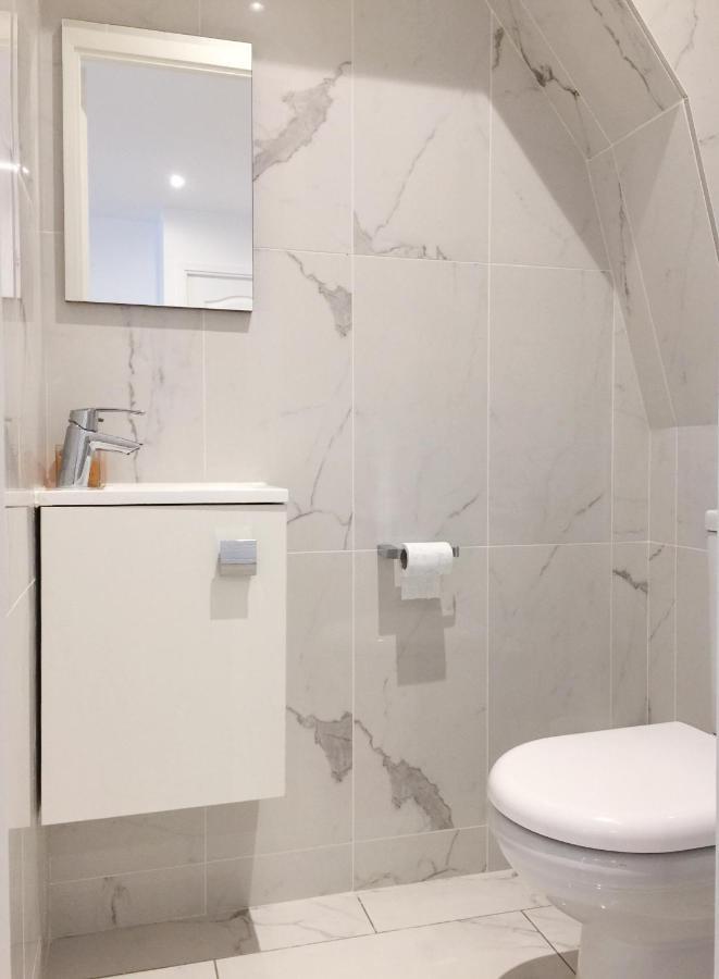 New In The Heart Of Le Marais Apartment *