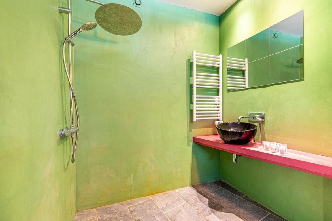 Guestready - Beautiful And Colourful Apt In The 19th Arrond * Paris