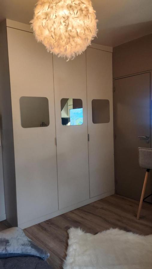 Cozy 16eme - Arc De Triomphe, Champs Elysees & Trocadero Apartment Paris