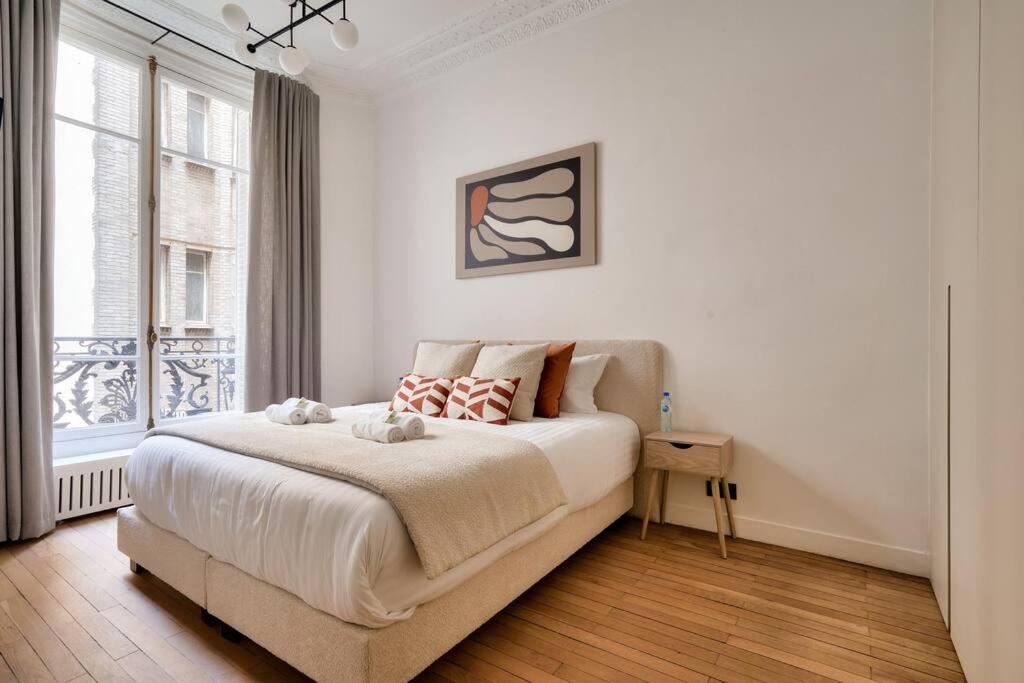 Superbe Haussmannien Aux Prestations Luxueuses * Paris