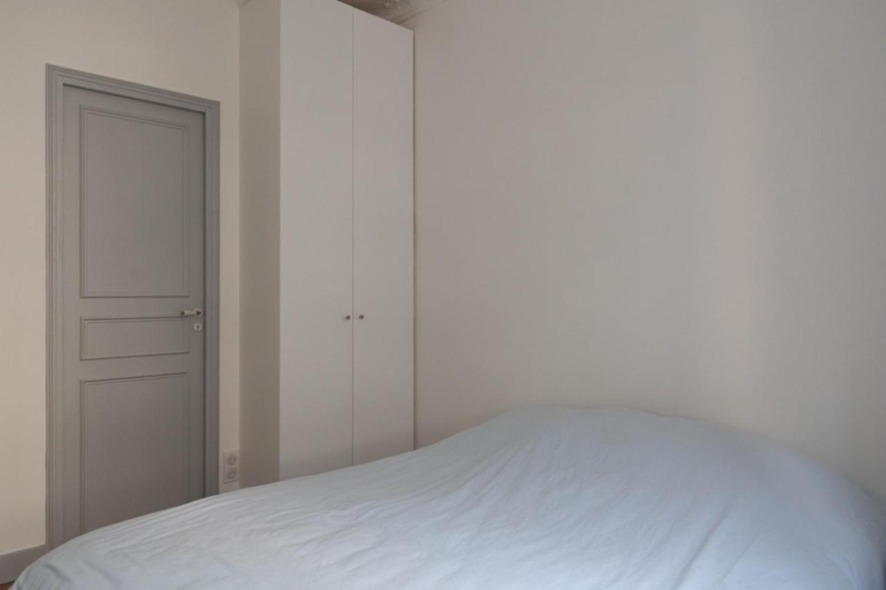 Charming Nest Near Montmartre Paris