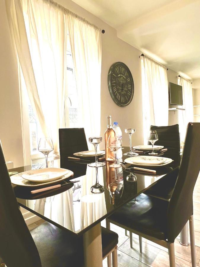 Apartment Champs Elysees 2 *