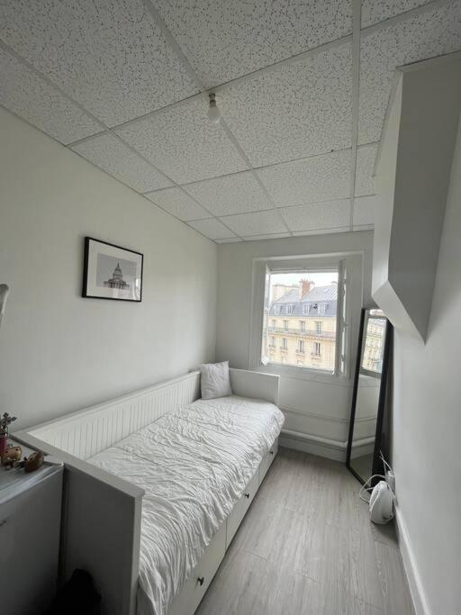 Apartment Cozy Nearby Champs Elysees 1