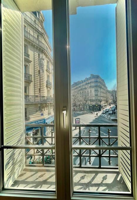 Apartment Republique Gorgeous Paris
