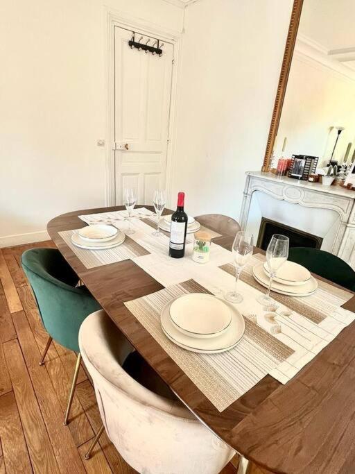 Republique Gorgeous Apartment Paris