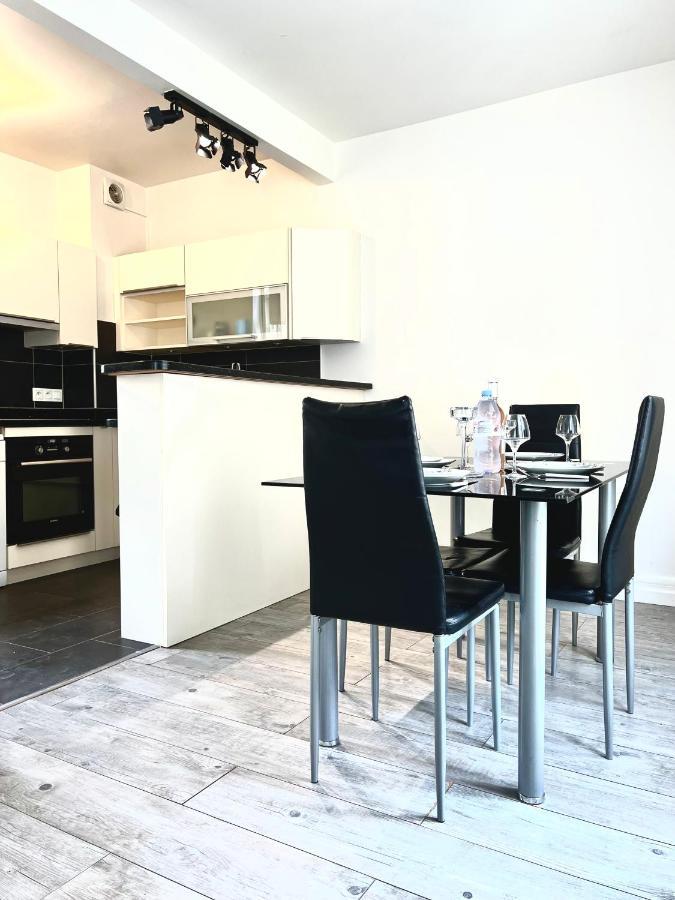 Apartment Champs Elysees 2 *