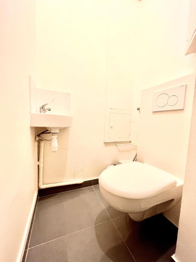 Champs Elysees 2 Apartment