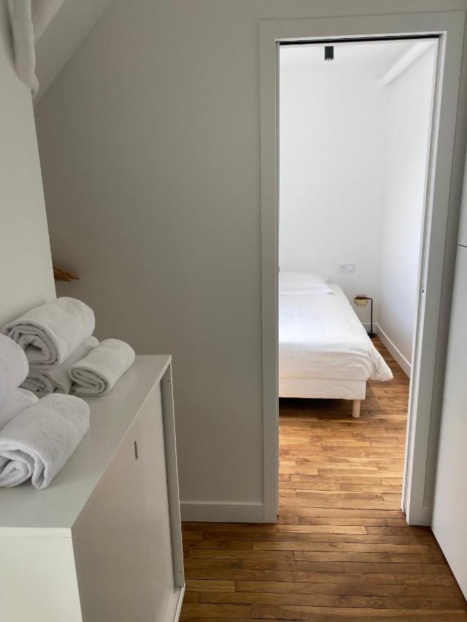 Dauphine - Modern Paris