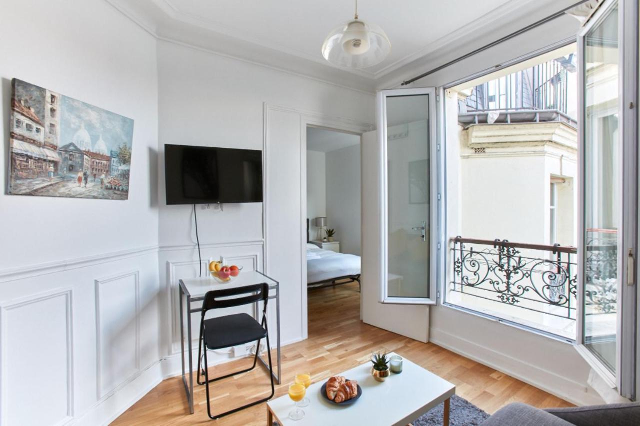 Courcelles - Monceau Apartment