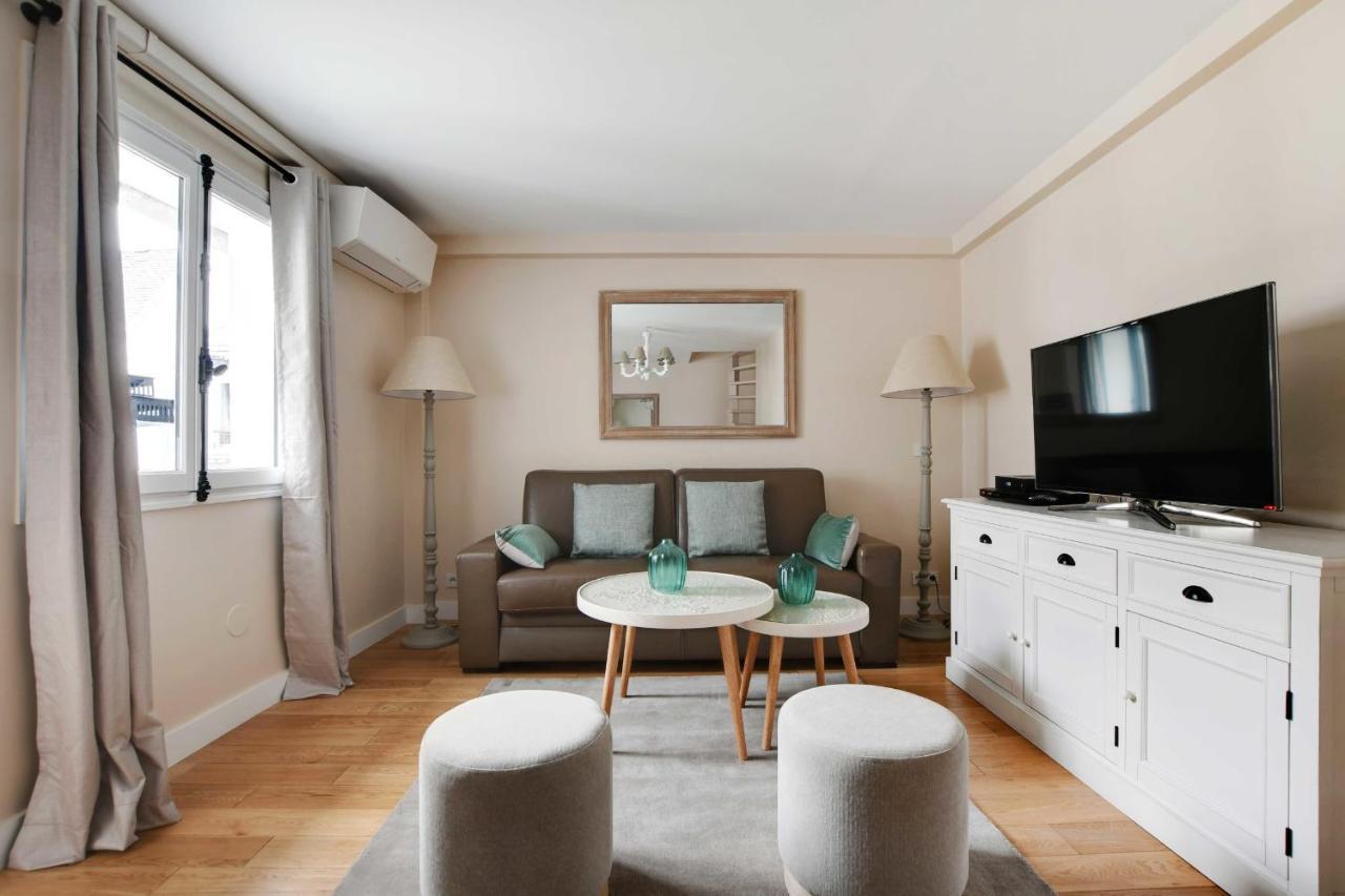Apartment Amazing Duplex 4p- Louvre Museum Paris