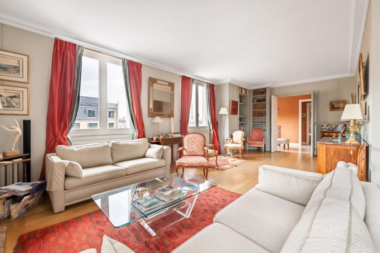 Apartment Veeve - A Romance In Rouge Paris