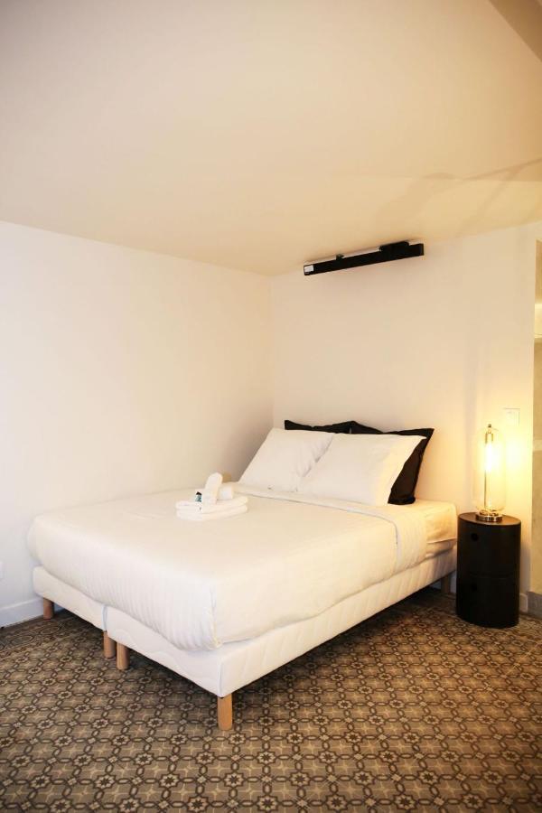 Appartement Sejour Romantique Avec Bain A Remous A 9 -p6 Paris