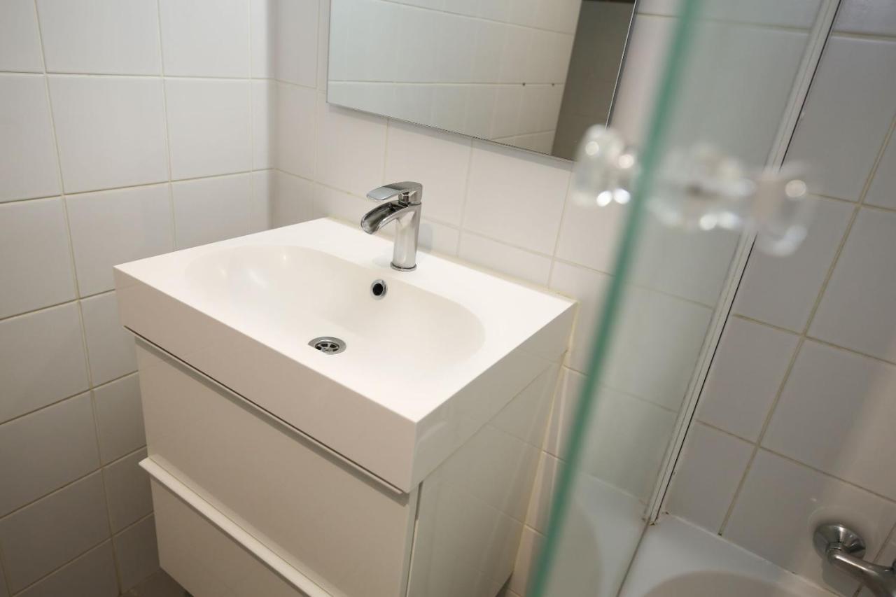 101 - Studio Confortable Avec Kitchenette 5