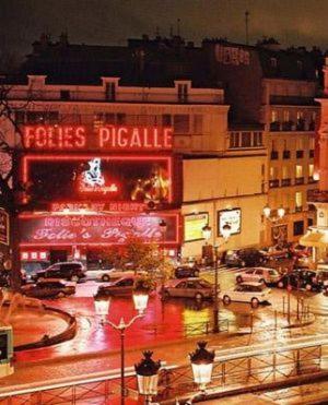 Métro Pigalle,garçonnière 25 M2, 3 Per, Cabarets Théâtres,restaurants,tout Confort Appartement Paris