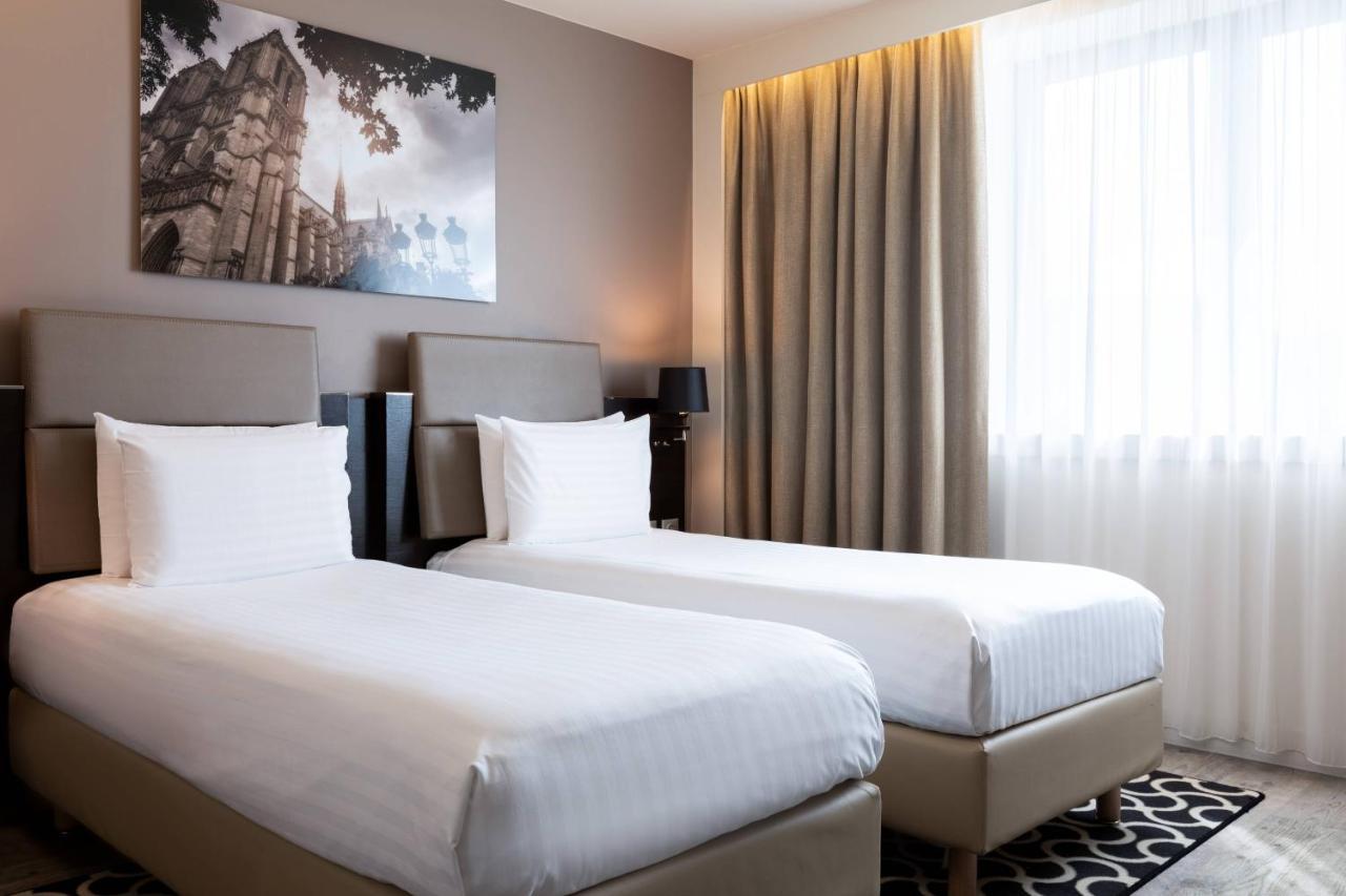 Ac Porte Maillot By Marriott Paris