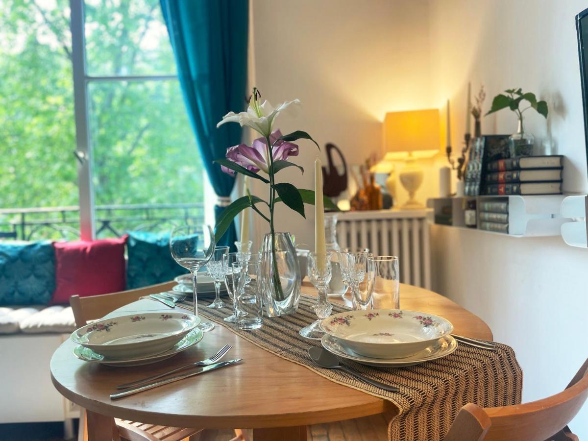 Apartment Magnifique Parisien Au Pied De La Tour Eiffel City Center Paris