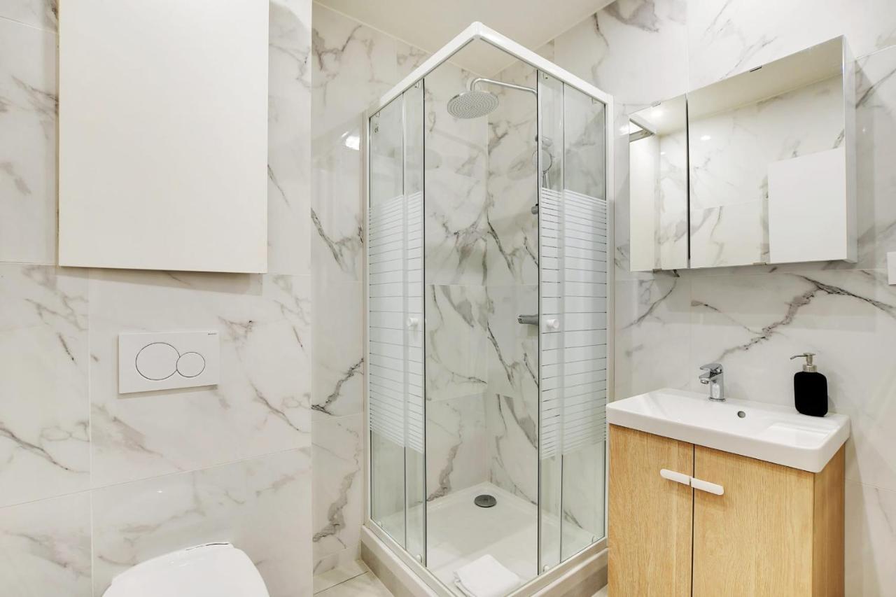 Appartement Freshly Renovated In The Heart Of *