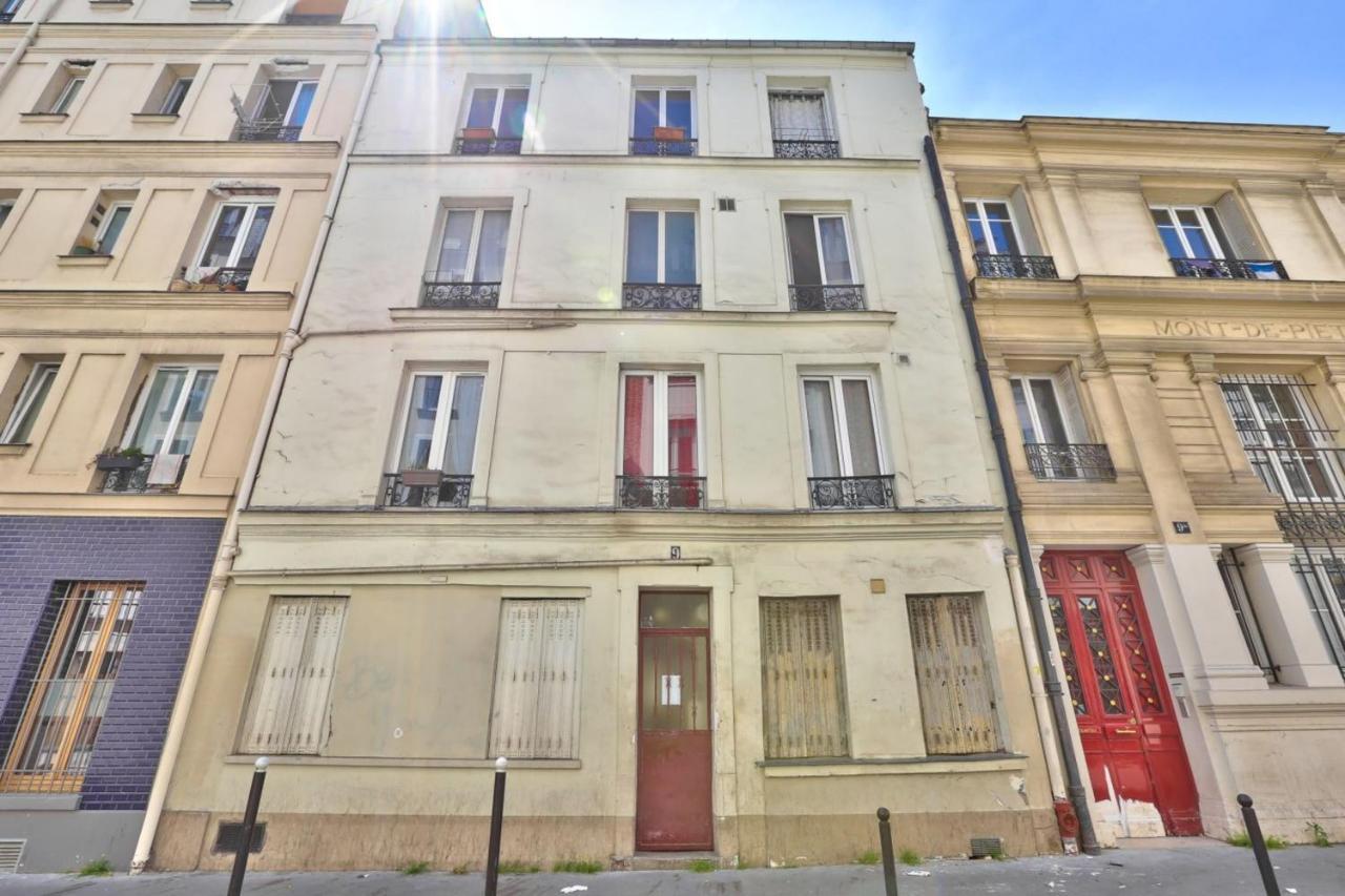 For 2 People In La Villette Paris