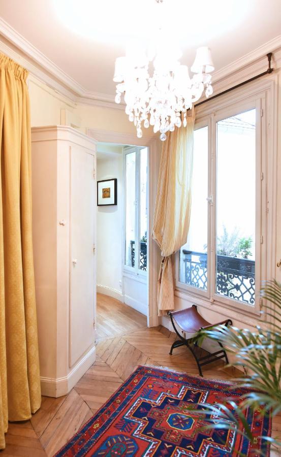 Sophisticated Gem In The Heart Of - 107m2 Apartment *