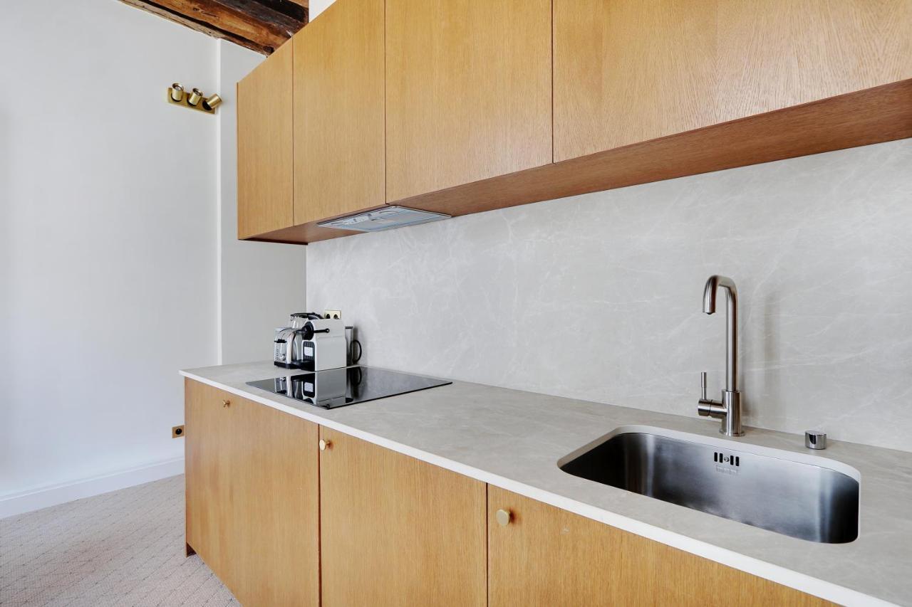 Pick A Flat's In Louvre - Rue Saint Honore Apartment