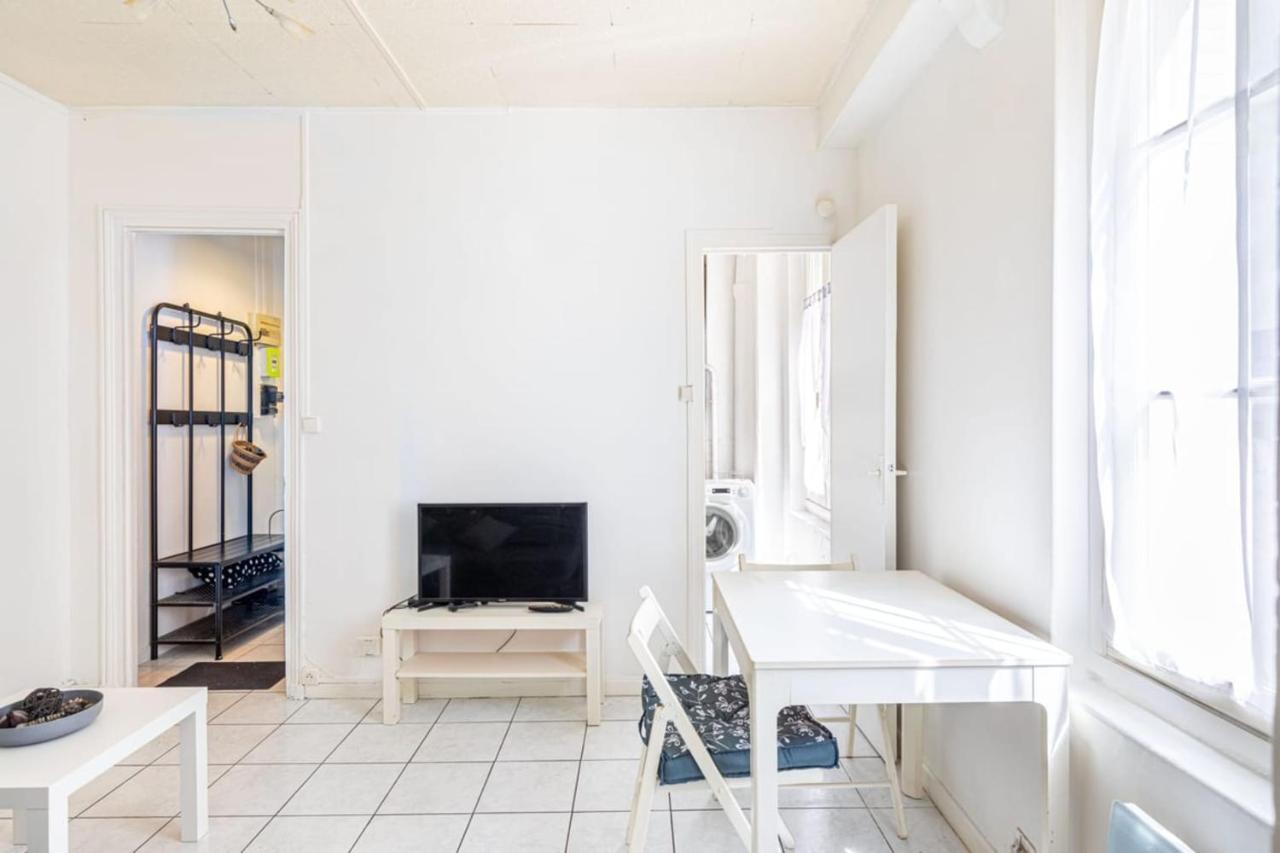 Apartment Guestready - Quaint Parisian Hideaway *