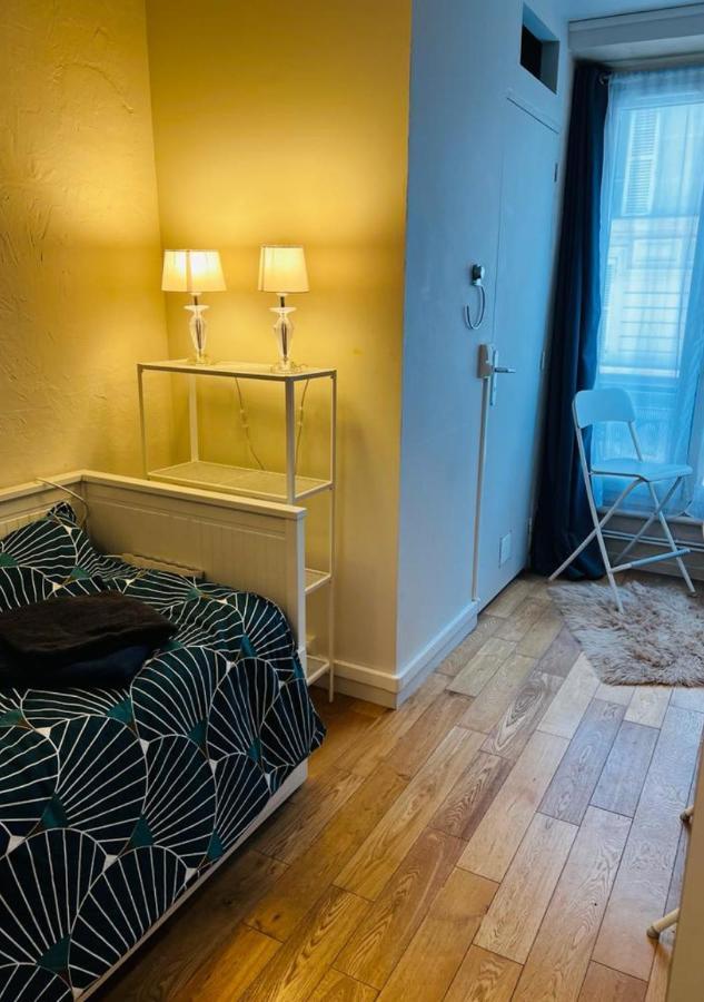 In The Middle Of Apartment Paris