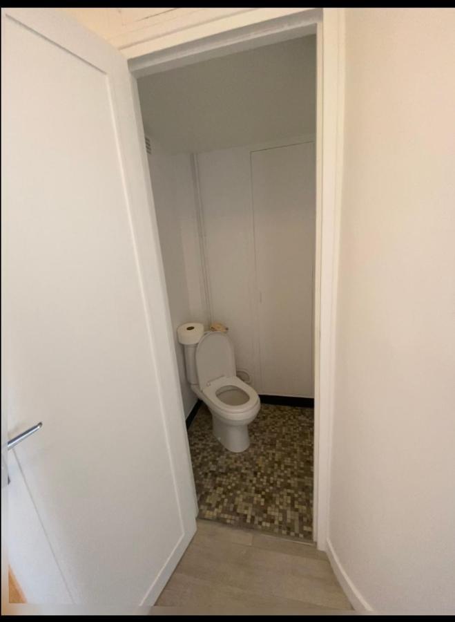 Situe Dans Le 9eme Arrondissement, A Deux Pas Du Sacre-coeur Appartement