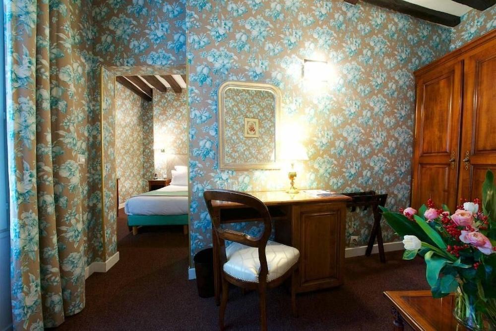 Relais Du Vieux Hotel Paris