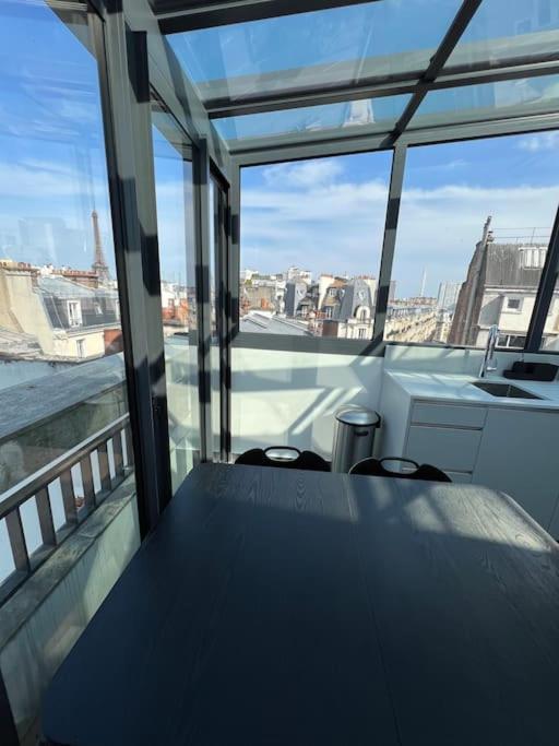 Luxury Penthouse - Eiffel Tower