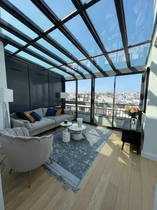 Luxury Penthouse - Eiffel Tower Apartment Paris