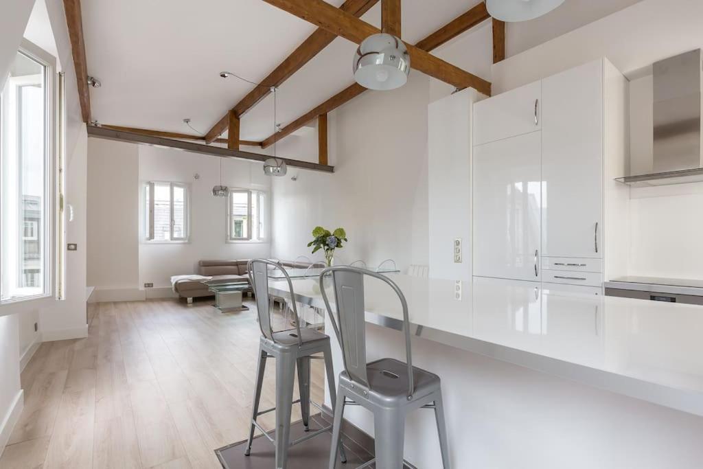 Apartment Loft Refait A Neuf En Dernier Etage 2