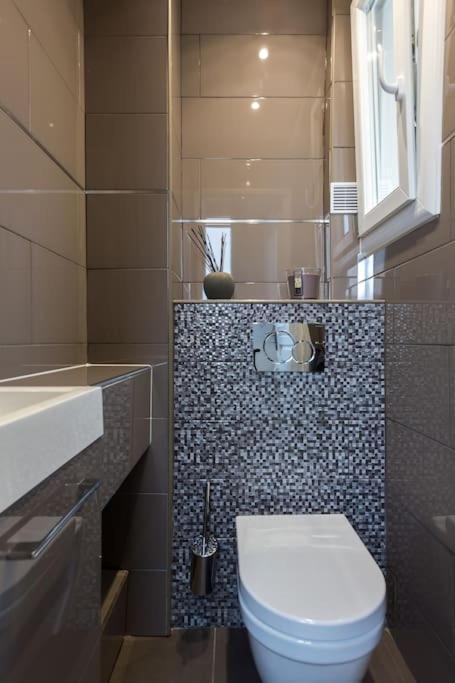 Apartment Loft Refait A Neuf En Dernier Etage 2 *