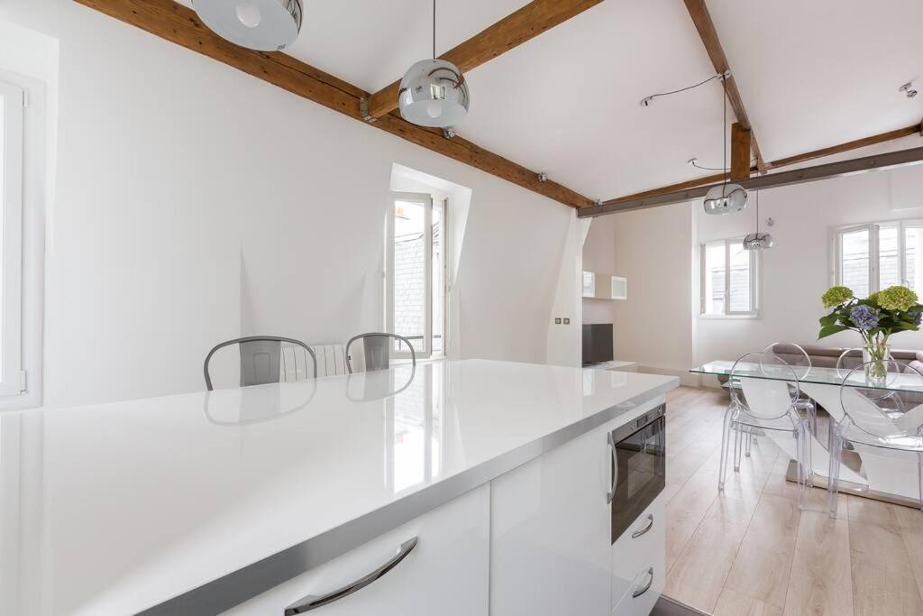 Apartment Loft Refait A Neuf En Dernier Etage 2