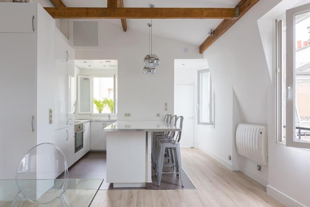 Loft Refait A Neuf En Dernier Etage 2 * Paris