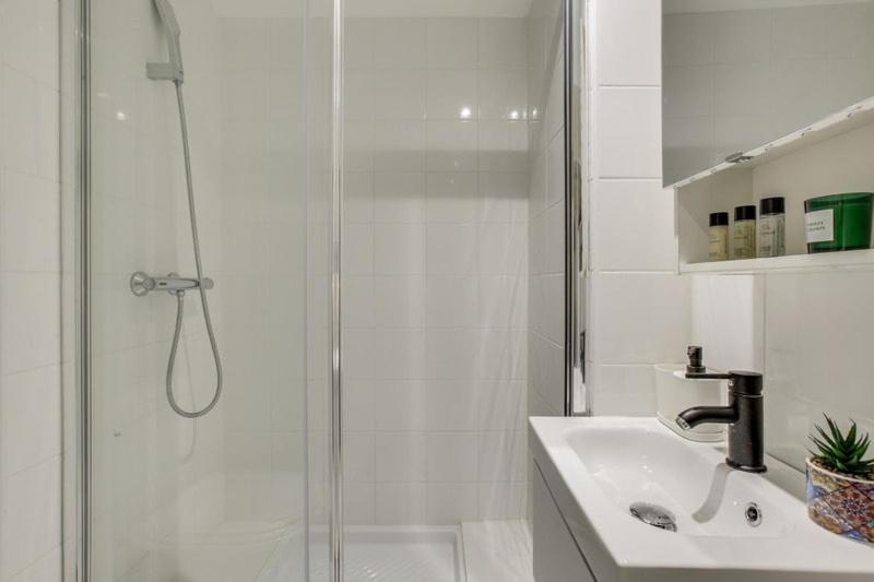 Modern French Country Studio Charm In The Canal Saint Martin 10th District *