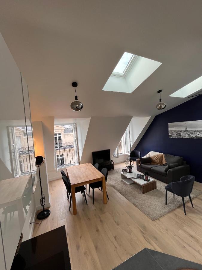 Luxury Elysees Apartment Paris