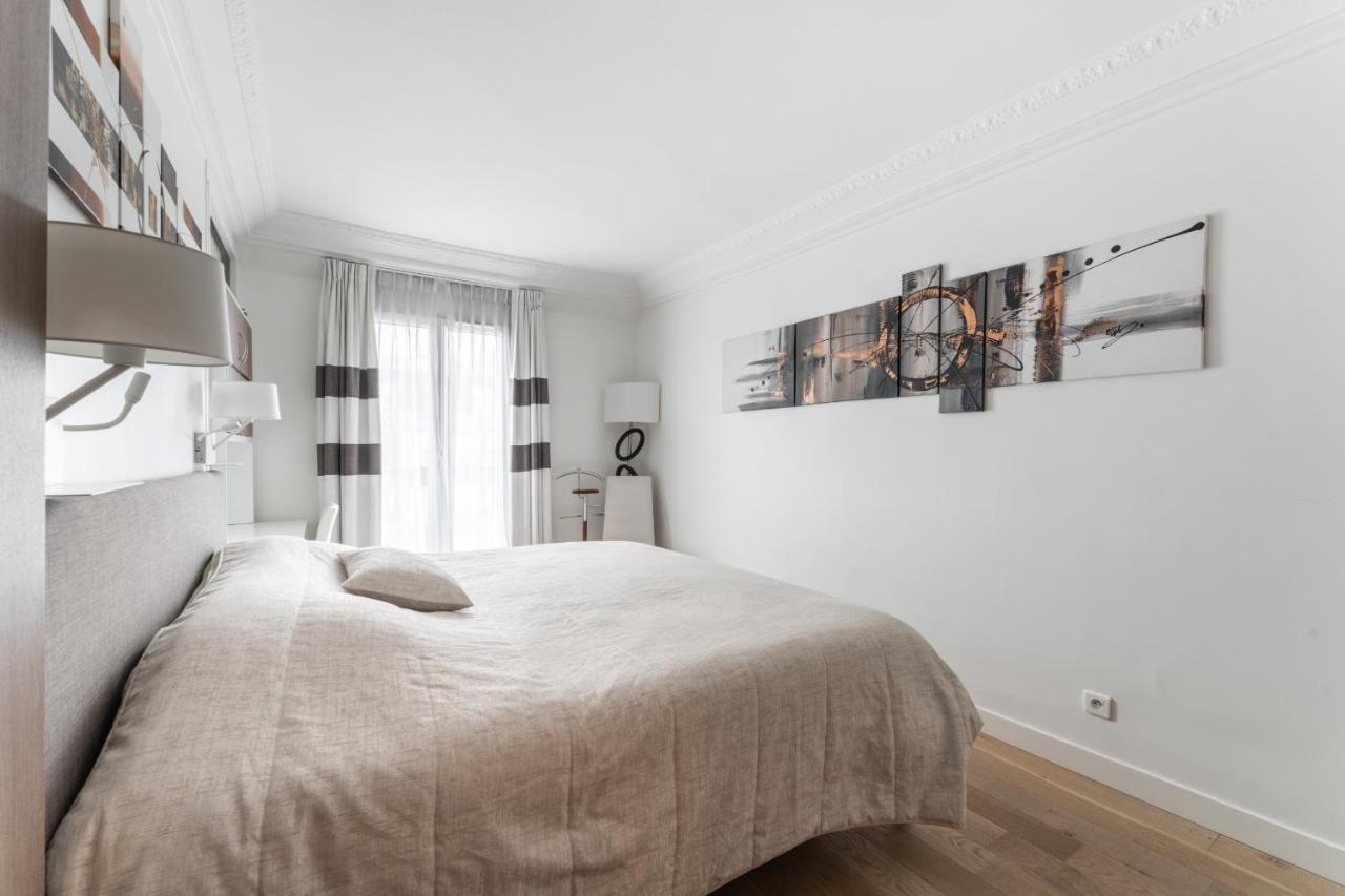 Haussmannien - Dernier Etage Appartement *