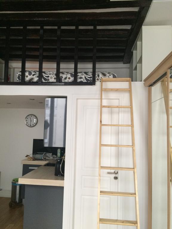 Lovely Studio Center Of *