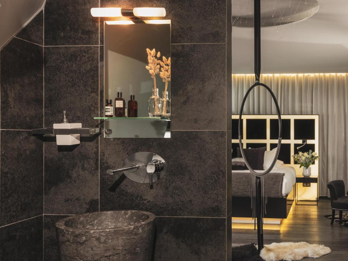 Legend Hotel Paris