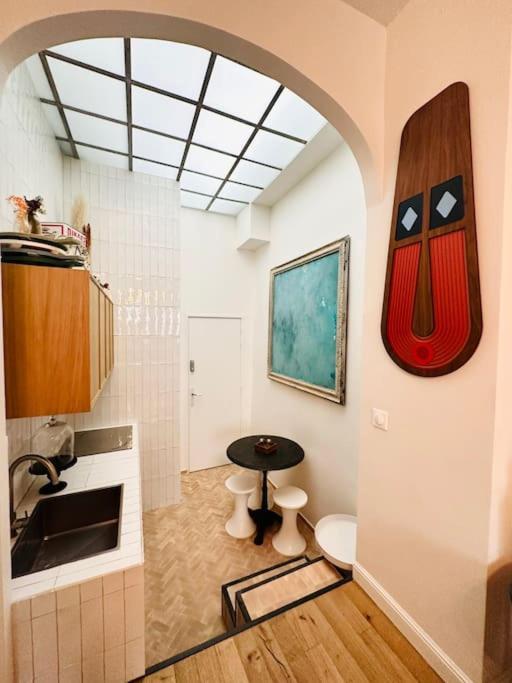Apartment 2 Pieces A Bastille *