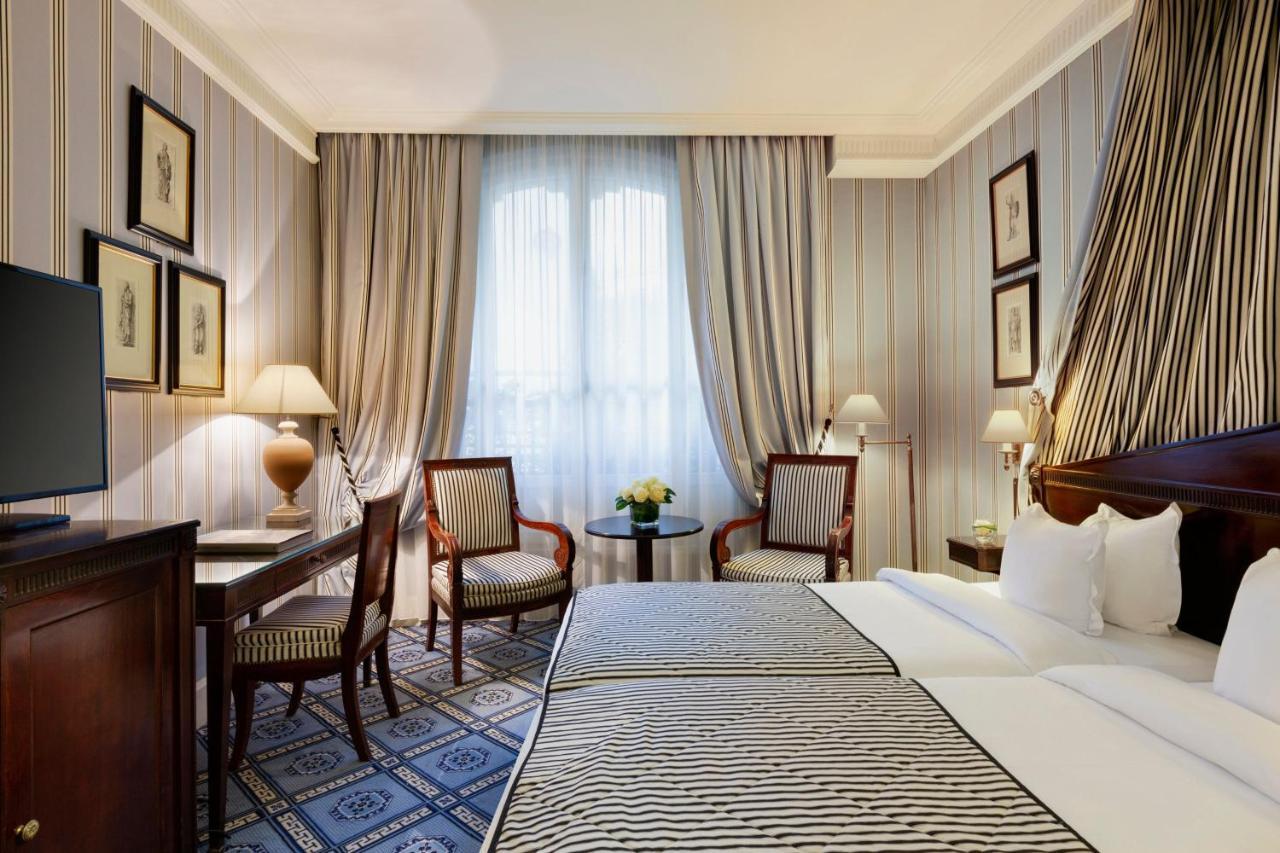 Hotel Le Dokhan's Arc De Triomphe, A Tribute Portfolio