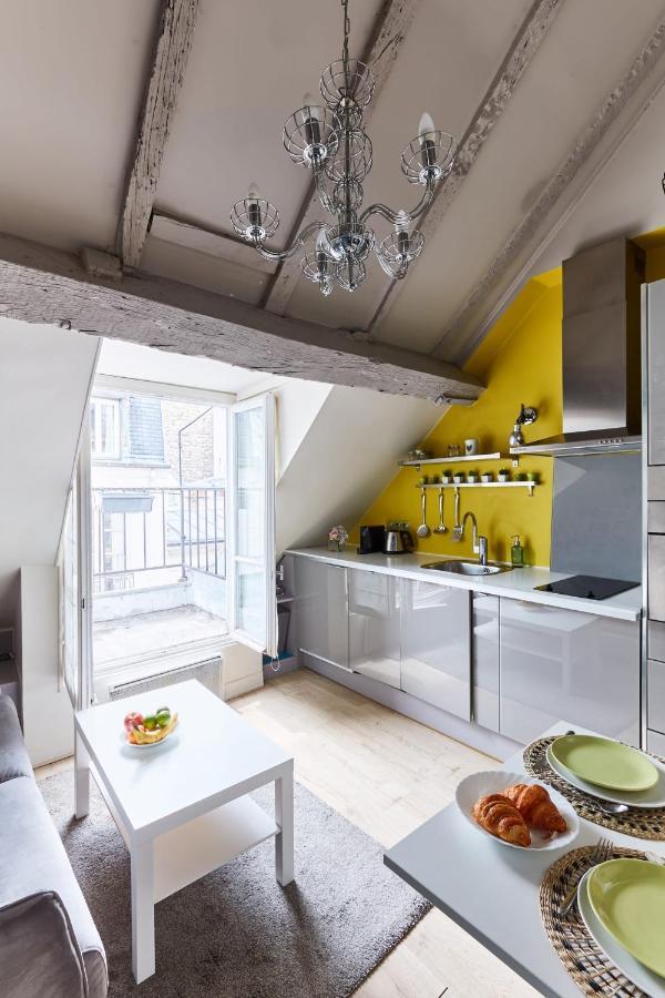 Francs Bourgeois - Le Marais Apartment *