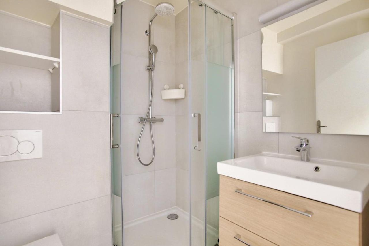 Luxurious 1 Bedroom Saint Michel Saint Severin Free Netflix Apartment *
