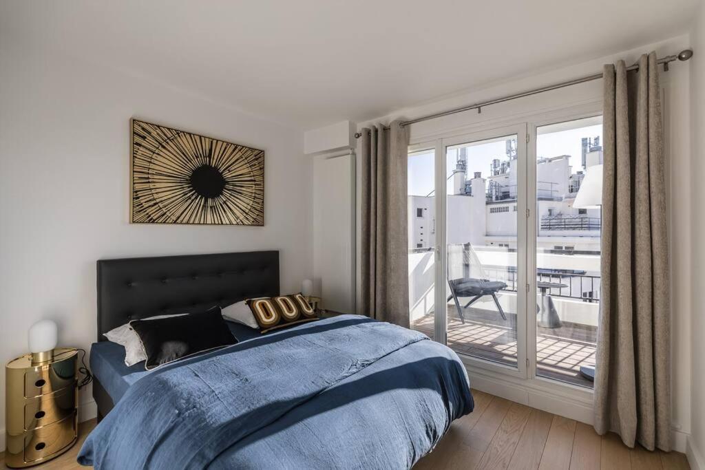 Luxury Penthouse - Eiffel Tower Apartment Paris