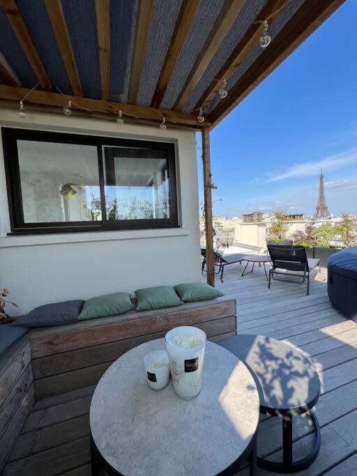 Luxury Penthouse - Eiffel Tower Apartment