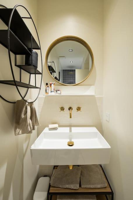 Magnifique 3 / 3 Bdr Apartment Paris