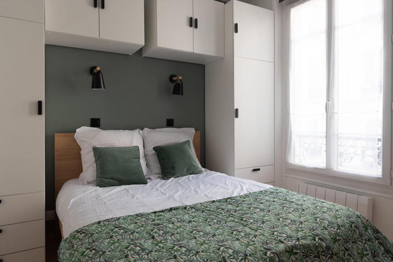 Very Bright Nest Close To Belleville Park Appartement