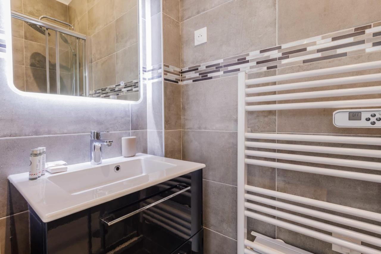 Charming With Mezzanine Appartement Paris