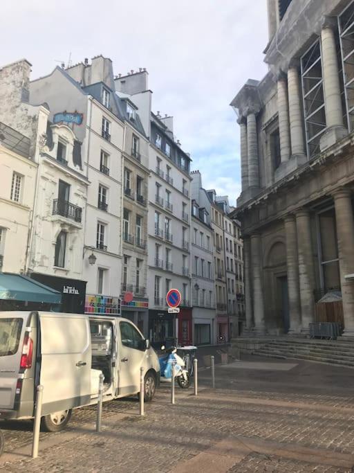Appartement Design A La Bourse Du Commerce *