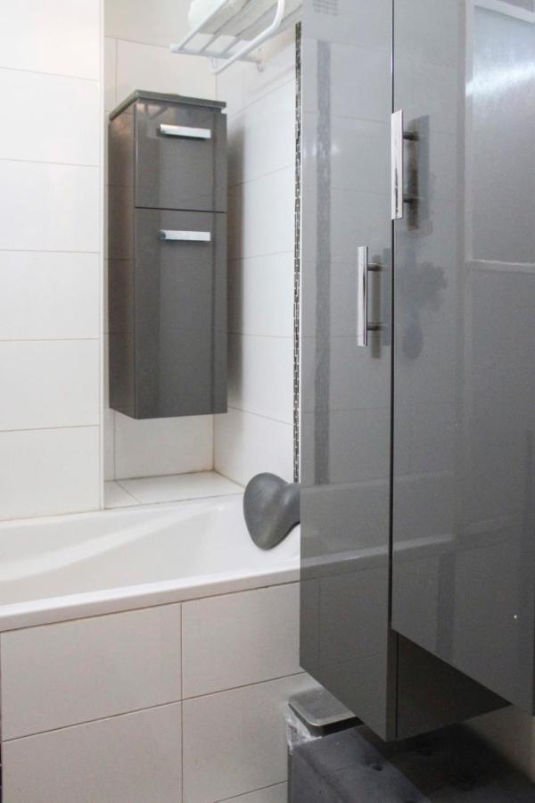 30m Near The Place De La Nation * Paris